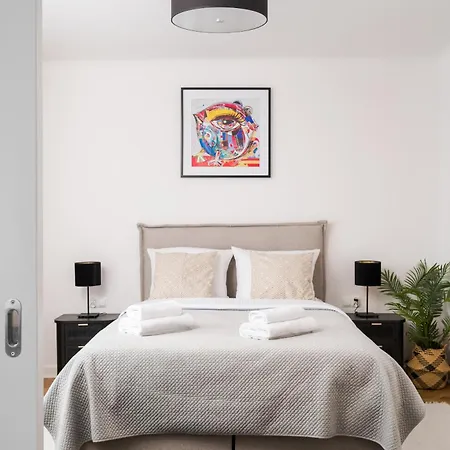 Apartament Metro Ratusz Arsenal Deluxe Warszawa