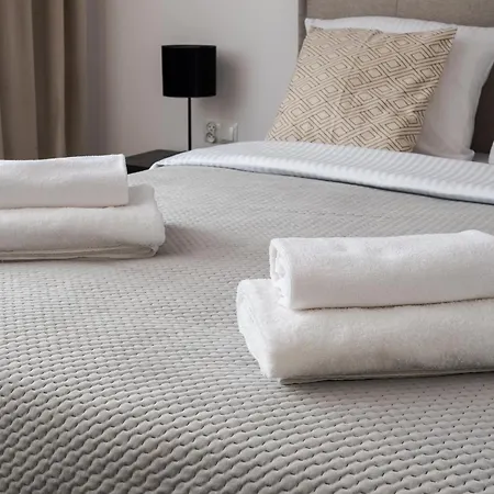 Apartament Metro Ratusz Arsenal Deluxe *