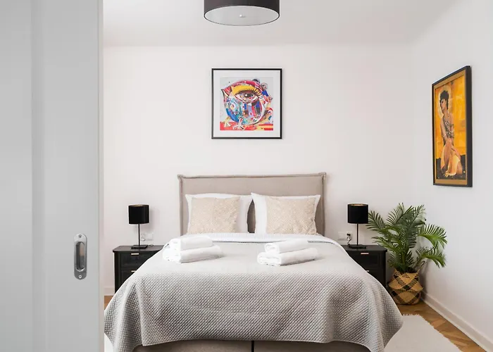 Apartament Metro Ratusz Arsenał Deluxe Warszawa