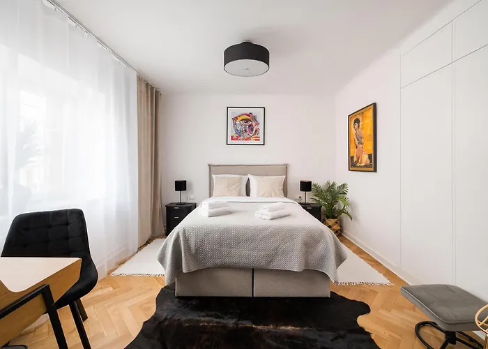 Metro Ratusz Arsenał Deluxe *