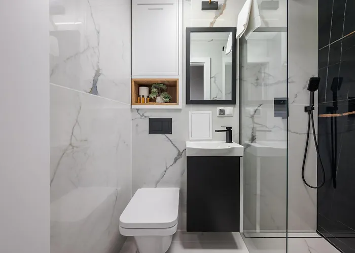 Metro Ratusz Arsenał Deluxe * Warszawa